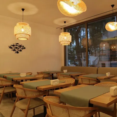 Uno Elegance * غولوك