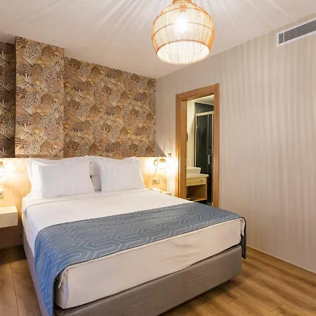 فندق Uno Elegance غولوك