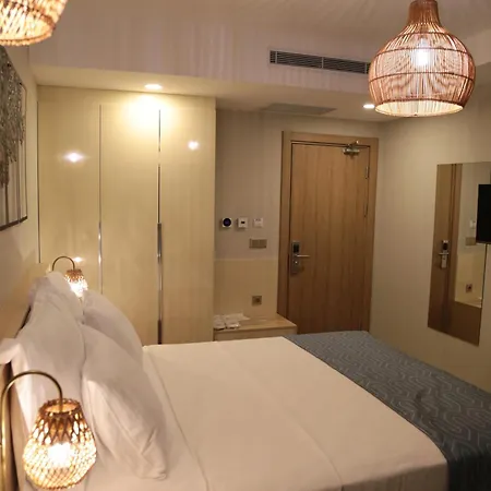 Uno Elegance * Gulluk