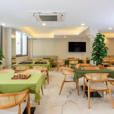 فندق Uno Elegance غولوك