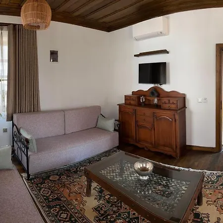 فندق Uno Elegance غولوك