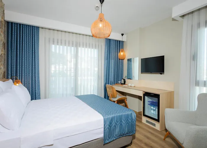 Uno Elegance * Gulluk