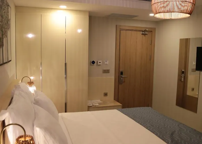 Uno Elegance * Gulluk